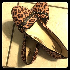 Leopard print flats